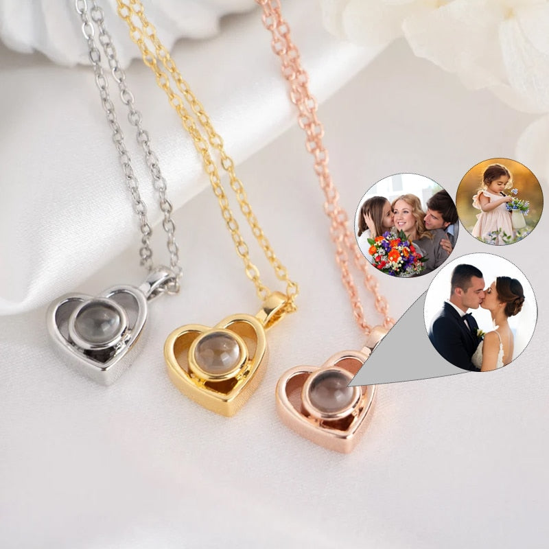 Colar Amor Eterno Personalizável - Grave uma foto para eternizar um momento especial e surpreenda seu amor -  Frete Grátis - BLACK FRIDAY